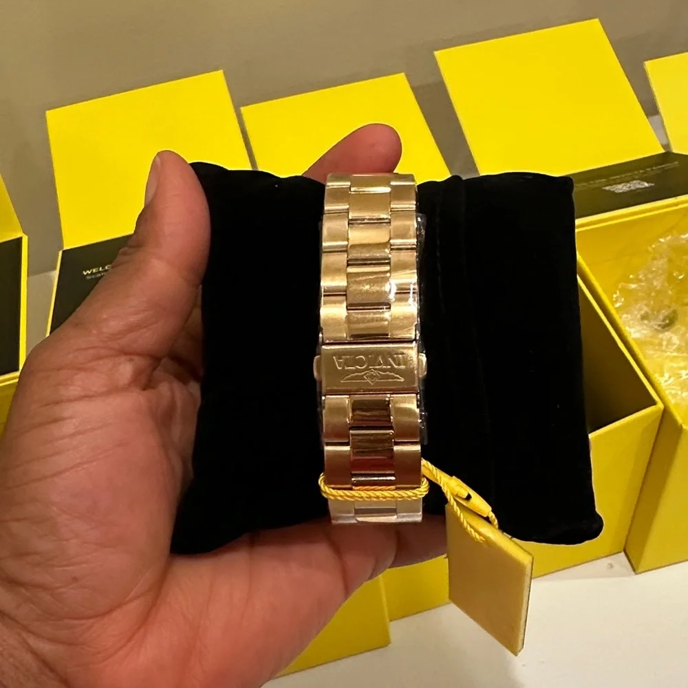 Invicta Gold Timepiece Collection - Picture 4 of 4